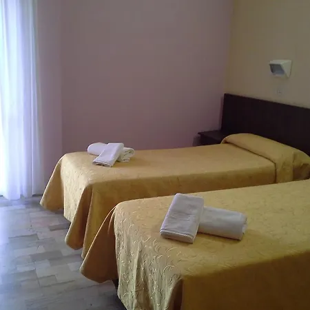 Hotell Annetta 3*