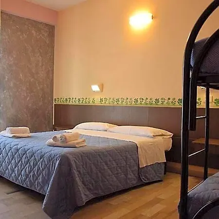Hotel Annetta 3*