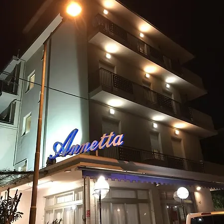 Annetta Hotell Rimini