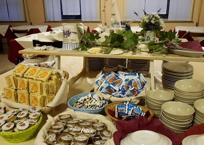 Annetta 3* ريميني