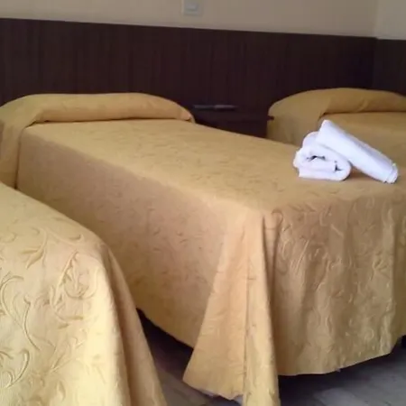 Annetta Hotel 3*
