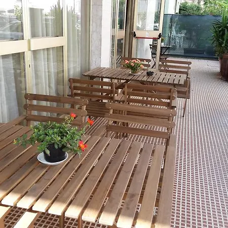 Annetta ホテル 3*