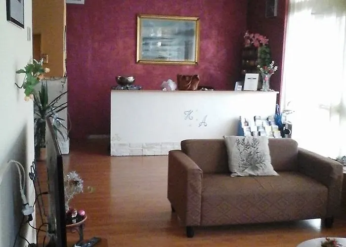 Annetta 3*