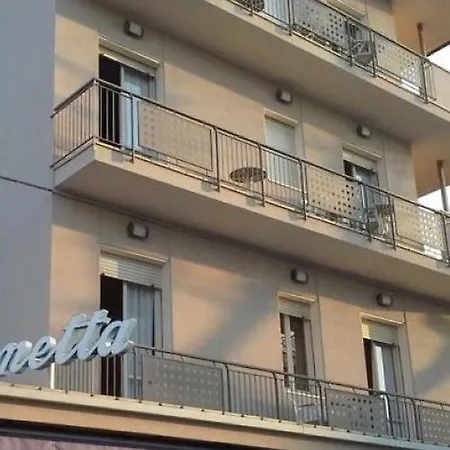 Annetta 3*