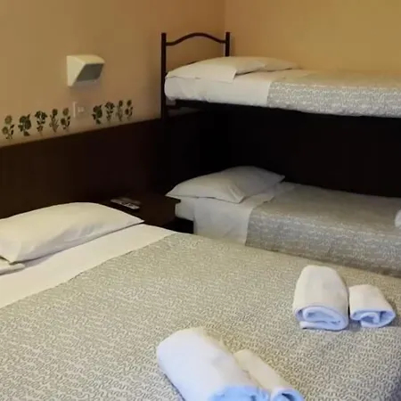 Hotel Annetta 3*